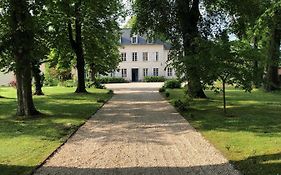 Chambres D'hôtes le clos de la Bertinière borne de rechargement pour véhicule électrique